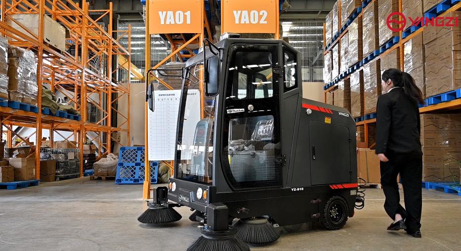 揚子大型掃地機(jī)清掃多久